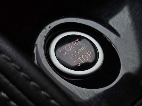 Used 2020 Nissan Kicks SV image 21