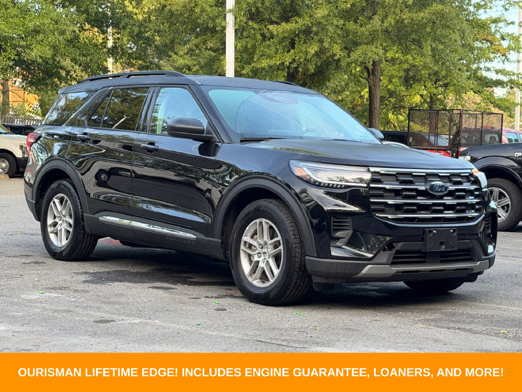 Used 2025 Ford Explorer Active RWD image 1