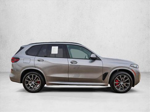 Used 2026 BMW X5 xDrive40i AWD/4WD image 4