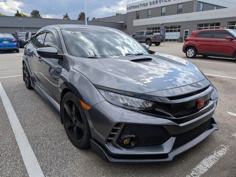 Used 2019 Honda Civic Type R image 2