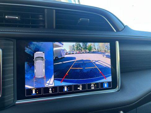 Used 2021 GMC Yukon Denali w/ Denali Premium Package AWD/4WD image 26