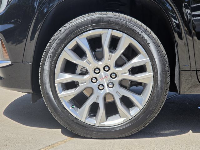 Used 2026 GMC Acadia Denali FWD image 8