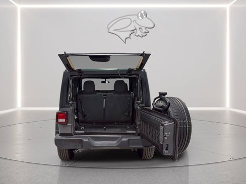 Used 2024 Jeep Wrangler Sport AWD/4WD image 5