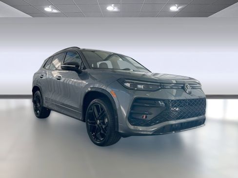 New 2026 Volkswagen Tiguan SE R-Line AWD/4WD image 7