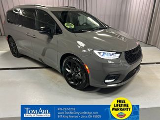 Used 2024 Chrysler Pacifica Touring-L w/ S Appearance Package 360° Tour