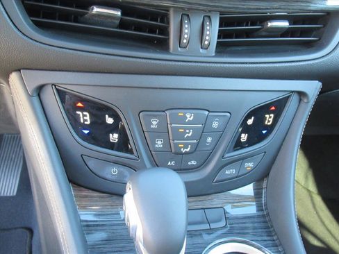 Used 2017 Buick Envision Premium w/ Driver Confidence Package image 23