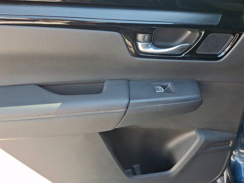 Used 2025 Honda CR-V Sport Touring image 22