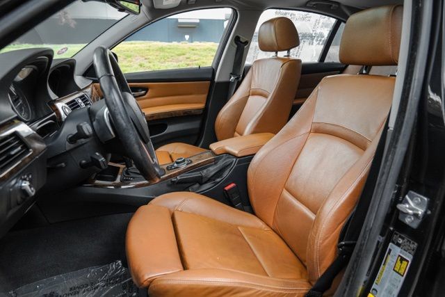 Used 2010 BMW 328i Sedan RWD image 31