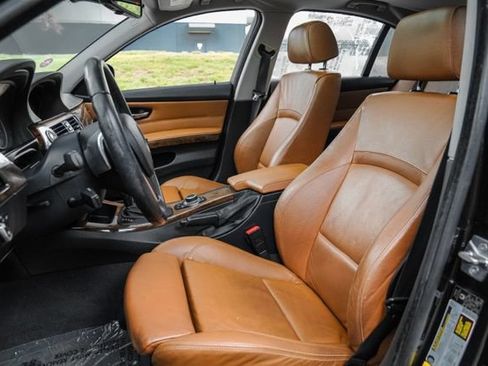 Used 2010 BMW 328i Sedan RWD image 31