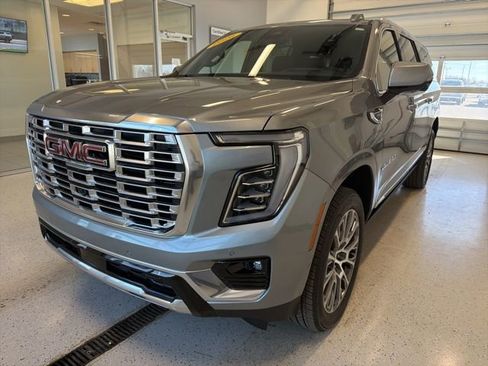 Used 2026 GMC Yukon XL Denali w/ Sun & Power Step Package image 6