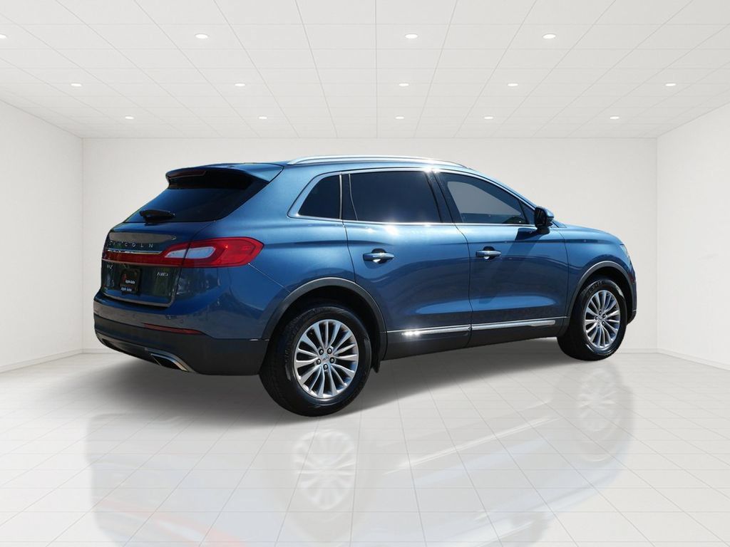 Used 2018 Lincoln MKX Select w/ Select Plus Package AWD/4WD image 6