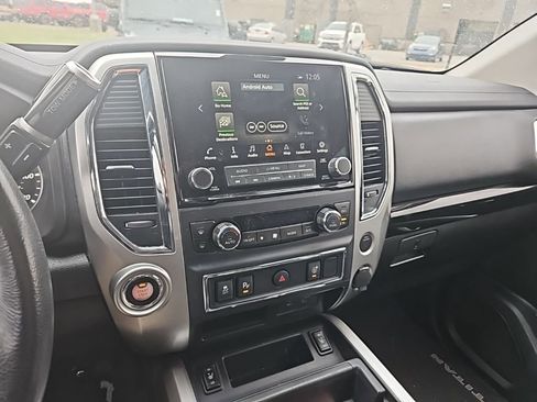 Used 2021 Nissan Titan SV w/ SV Convenience Package image 20