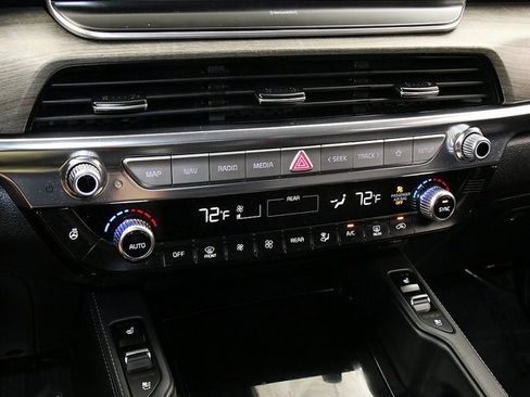 Used 2022 Kia Telluride EX w/ EX Premium Package image 19