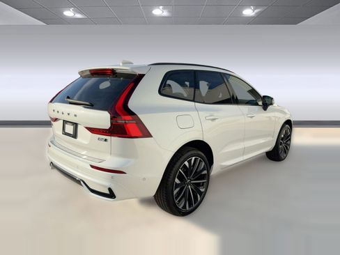 New 2026 Volvo XC60 B5 Ultra w/ Protection Package Premier image 8