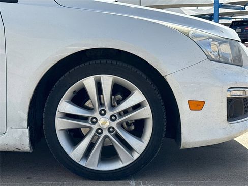 Used 2016 Chevrolet Cruze LTZ w/ Enhanced Safety Package image 6