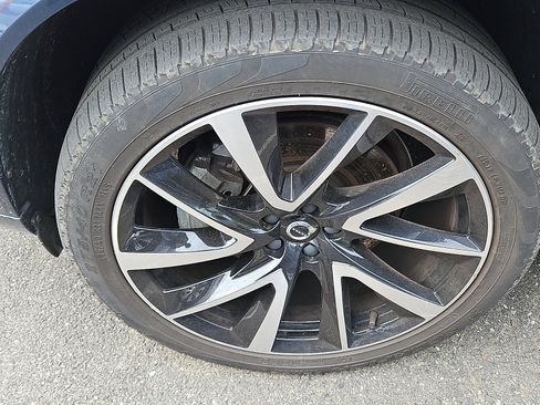 Used 2023 Volvo XC90 B6 Plus w/ Protection Package AWD/4WD image 10