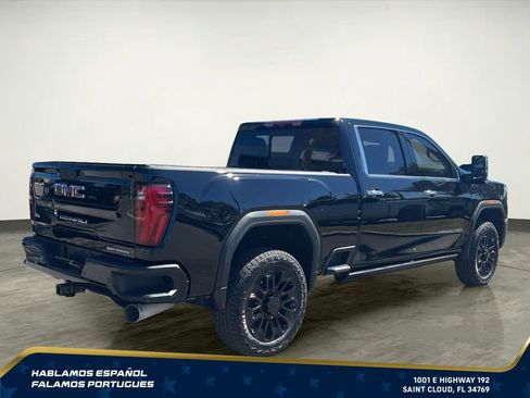 New 2026 GMC Sierra 2500 Denali w/ Denali Reserve Package AWD/4WD image 6