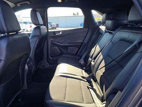 Used 2025 Ford Escape ST-Line image 16