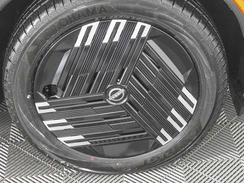 New 2026 Nissan Leaf S+ w/ Floor Mat Package (S+) image 12