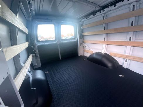 Used 2024 Chevrolet Express 2500 w/ Driver Convenience Package image 16