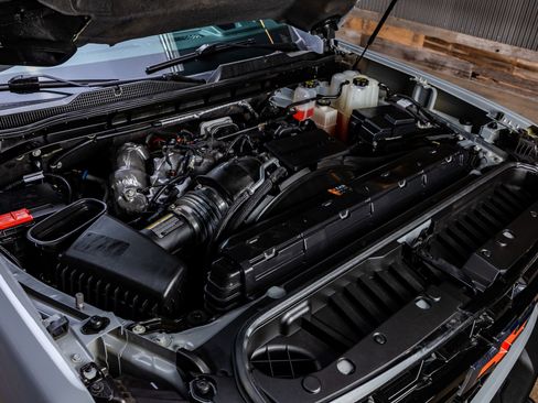 Used 2024 Chevrolet Silverado 2500 ZR2 w/ ZR2 Bison Edition image 40