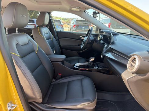 Used 2024 Chevrolet Trax ACTIV w/ Sunroof Package FWD image 14