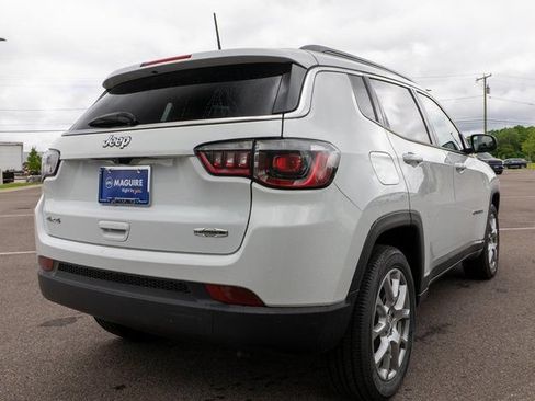 Used 2022 Jeep Compass Latitude AWD/4WD image 6