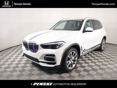 Used 2022 BMW X5 sDrive40i w/ Parking Assistance Package image 1