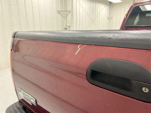 Used 2005 Ford F250 Lariat image 31
