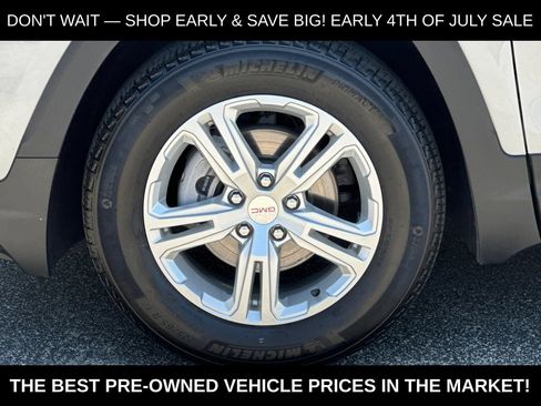 Used 2024 GMC Terrain SLE FWD image 36