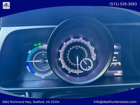 Used 2022 Hyundai Elantra Blue FWD image 30