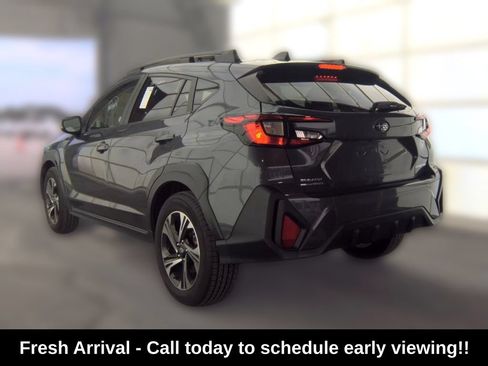 Used 2025 Subaru Crosstrek 2.5i Premium AWD/4WD image 4