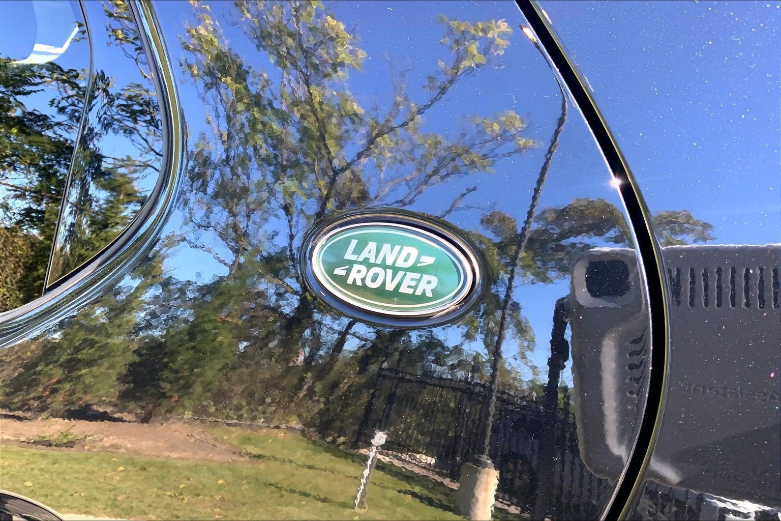 Certified 2025 Land Rover Discovery Dynamic SE AWD/4WD image 31