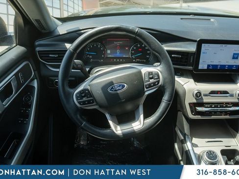 Used 2023 Ford Explorer XLT w/ Equipment Group 202A AWD/4WD image 5