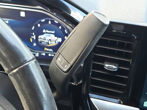 Used 2022 Chevrolet Silverado 1500 LT image 31