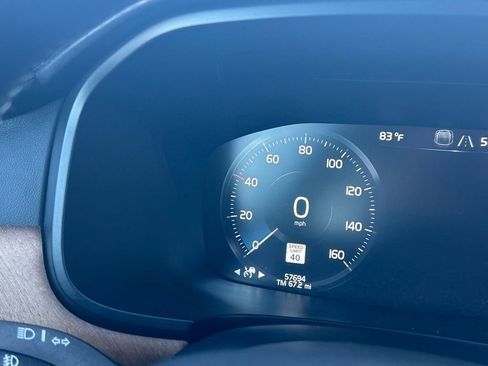 Used 2017 Volvo S90 T6 Inscription w/ Vision Package image 25