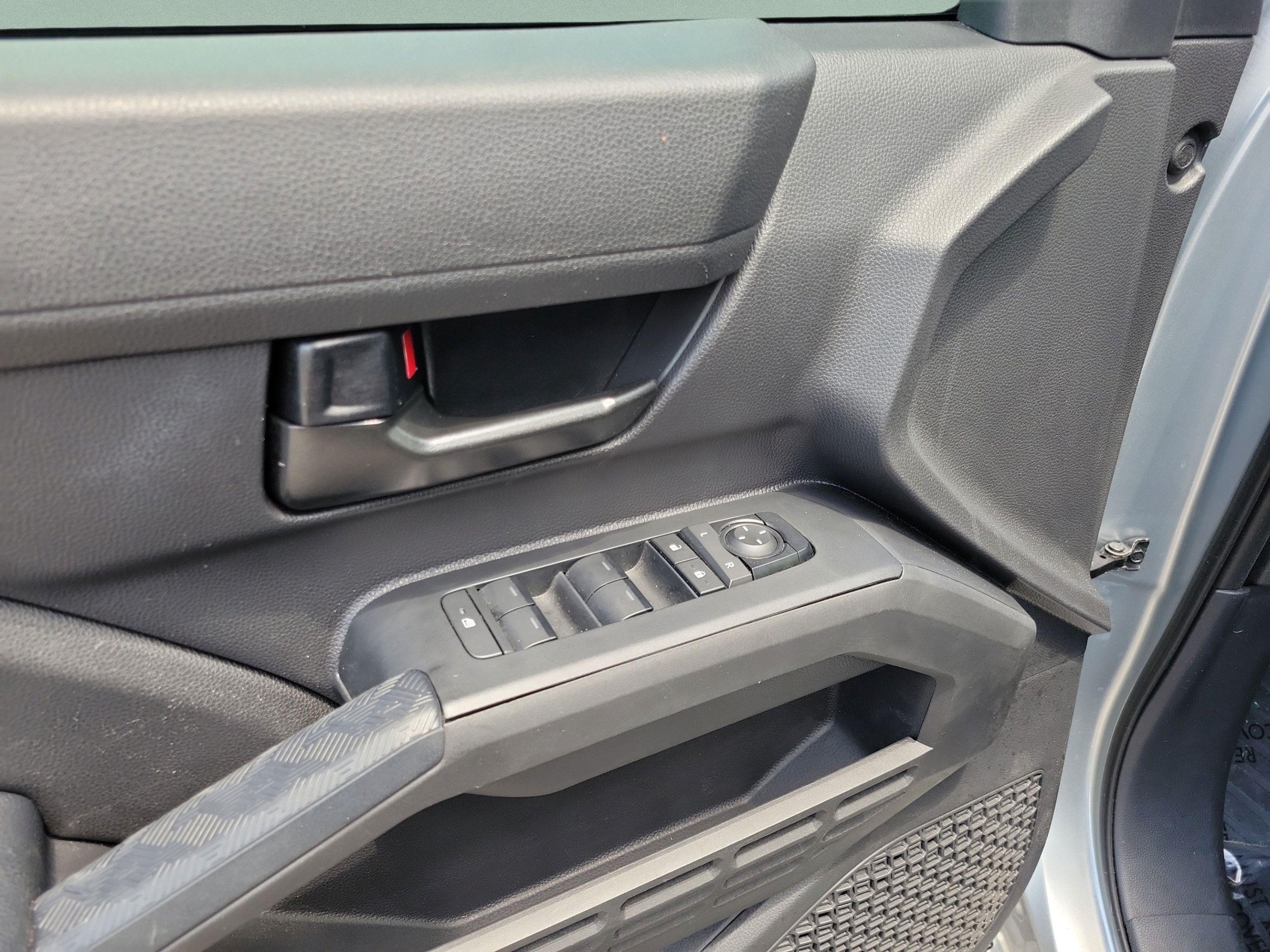 Used 2024 Toyota Tacoma SR w/ SR Upgrade Package RWD image 15