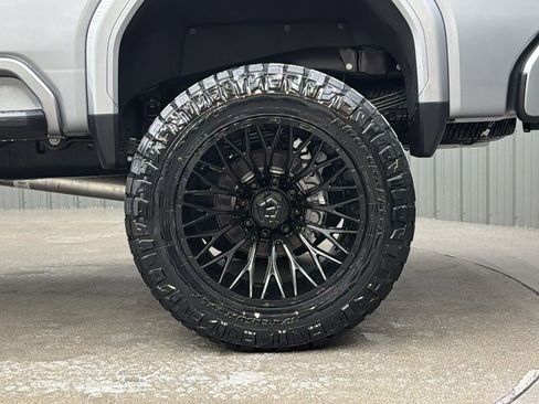 Used 2026 GMC Sierra 2500 AT4 w/ Max Trailering Package image 11