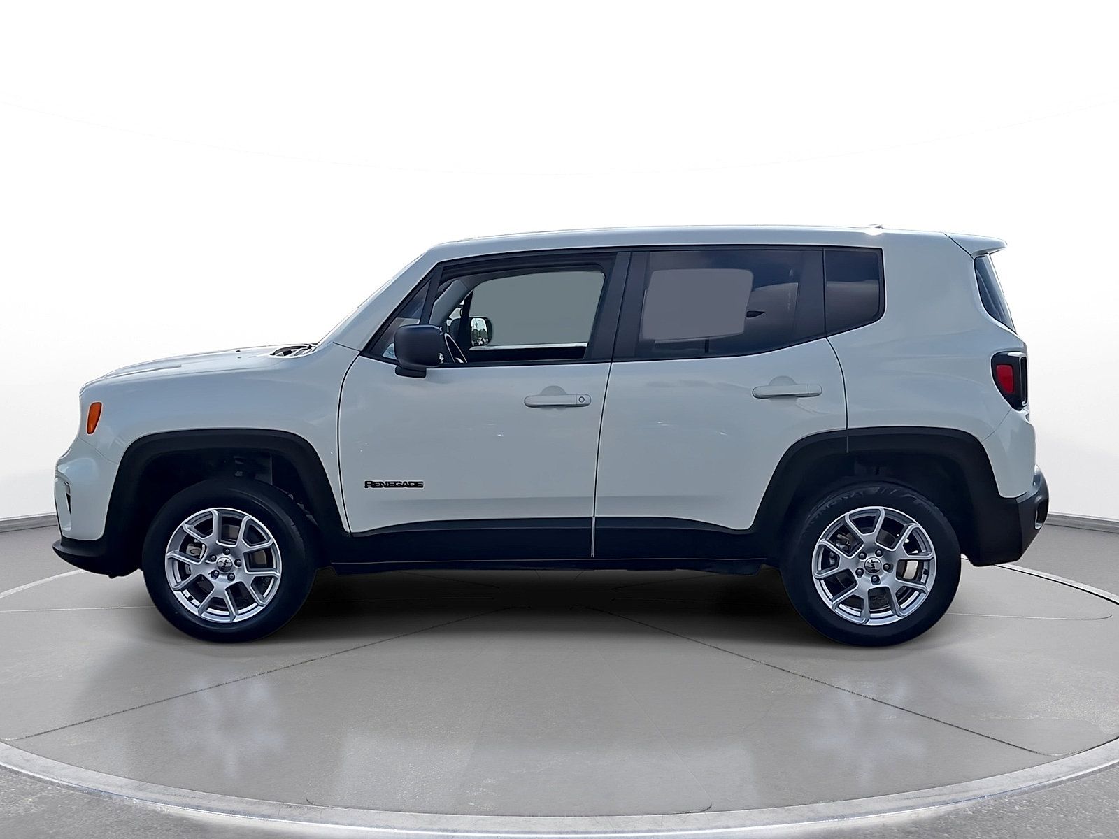 Used 2023 Jeep Renegade Latitude AWD/4WD image 5