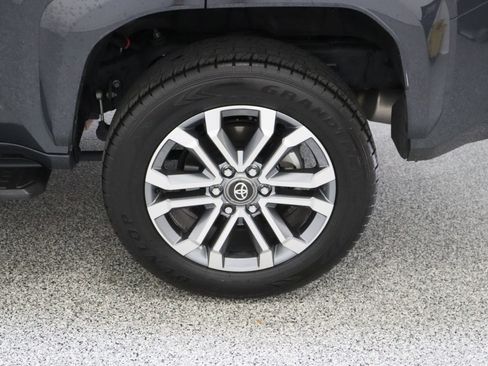 Used 2025 Toyota 4Runner Limited image 10