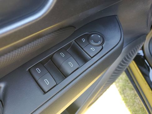 New 2026 Chevrolet Equinox EV LT image 19