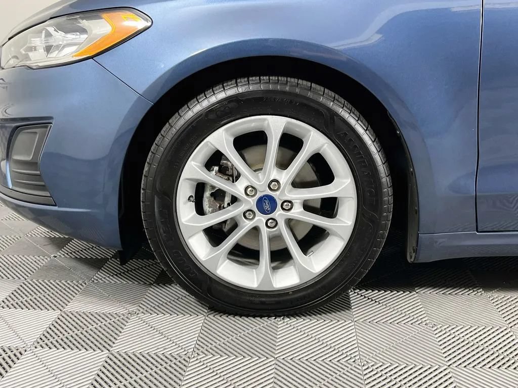 Used 2019 Ford Fusion SE FWD image 30
