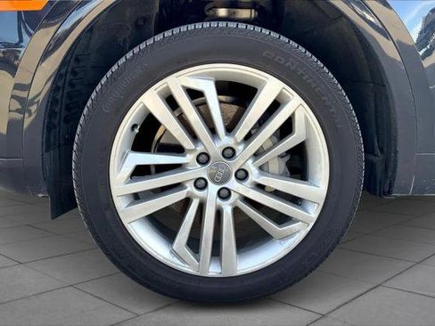 Used 2018 Audi Q5 2.0T Premium Plus w/ Premium Plus Package AWD/4WD image 11