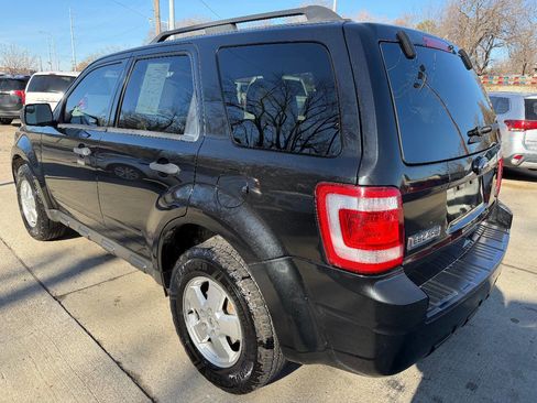 Used 2011 Ford Escape XLT image 5