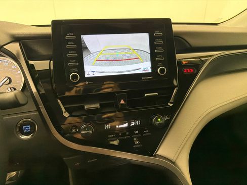 Used 2023 Toyota Camry LE w/ Convenience Package FWD image 14