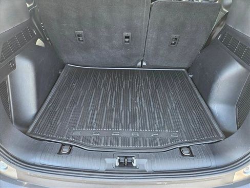 Used 2022 Ford Escape SE w/ Convenience Package FWD image 6