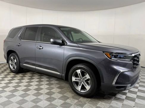 Used 2023 Honda Pilot EX-L image 8