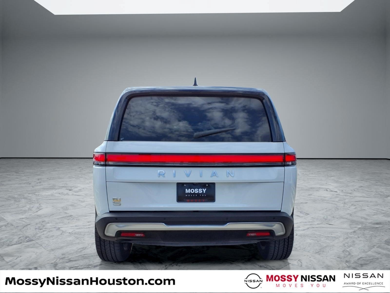 Used 2023 Rivian R1S Launch Edition Quad AWD/4WD image 6
