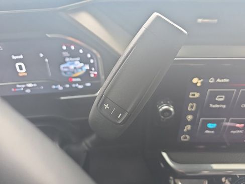 Certified 2024 GMC Sierra 2500 Denali w/ Denali Reserve Package image 20