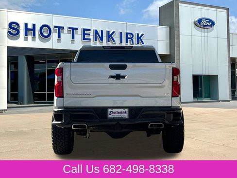 Used 2021 Chevrolet Silverado 1500 LT Trail Boss w/ LT Trail Boss Premium Package AWD/4WD image 8